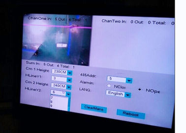 वाटरप्रूफ ब्लैक एचडी कार डीवीआर लॉक एक्सेसिंग प्रोटेक्ट 8 चैनल वीडियो