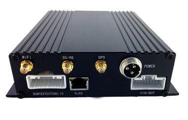 3 जी realtime निगरानी कार DVR / MDVR / मोबाइल DVR समर्थन तेल सेंसर यात्री गिनती